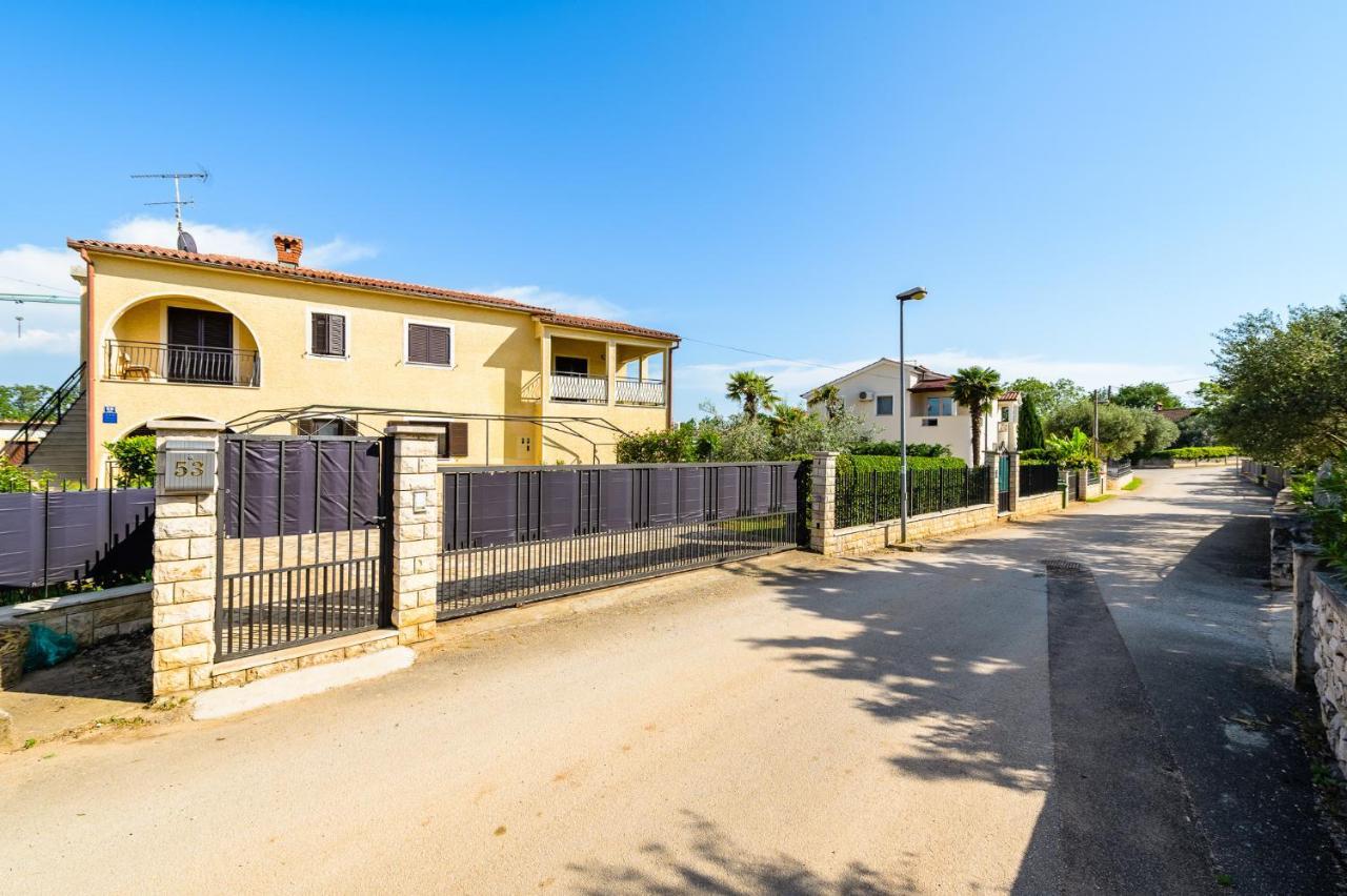 Apartments Josipa Пореч Экстерьер фото