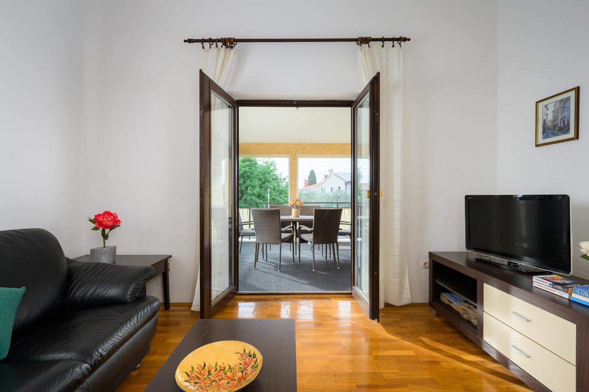 Apartments Josipa Пореч Экстерьер фото